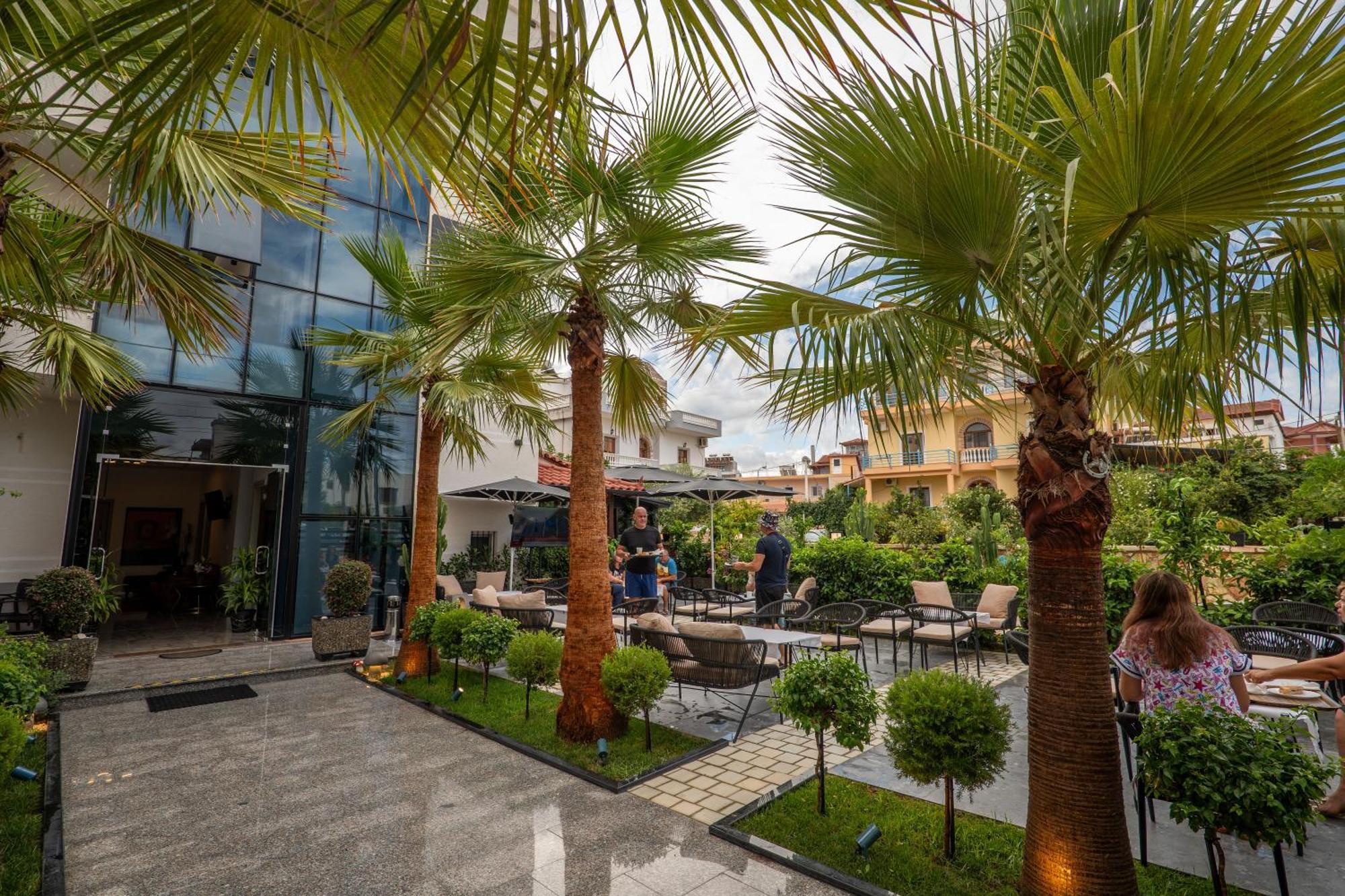Hotel Eagle Ksamil Eksteriør billede